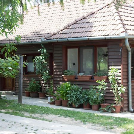 Holiday Home Melinda Cegledpuszta Ngoại thất bức ảnh